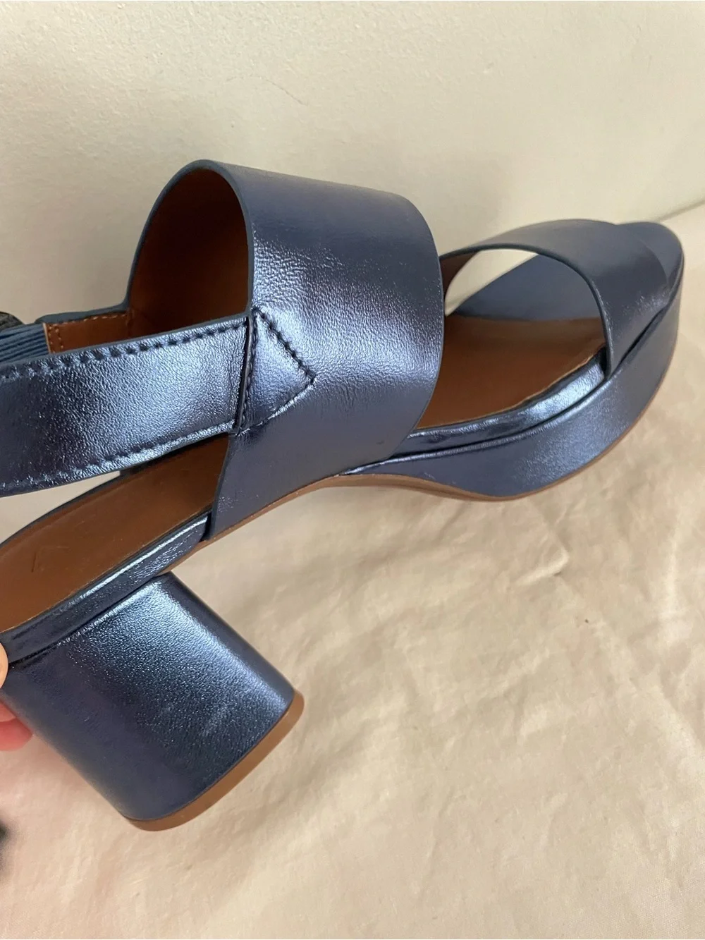 Aerosoles Camera Metallic Blue Block Heel Platform Sandals 8